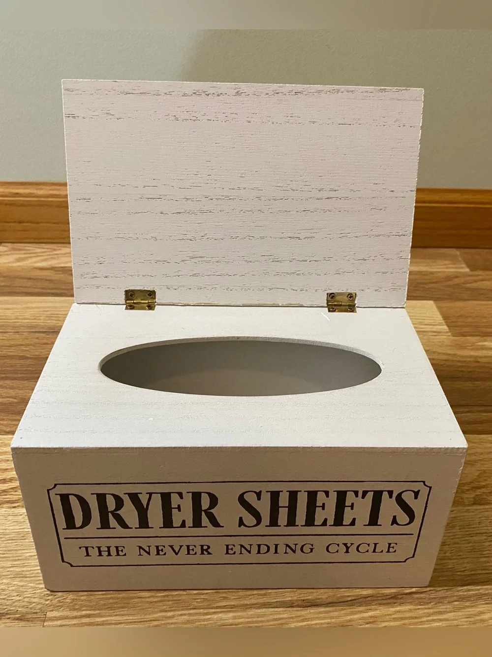 Farmhouse Dryer Holder with Lid - Rustic Dryer Dispenser NWOT